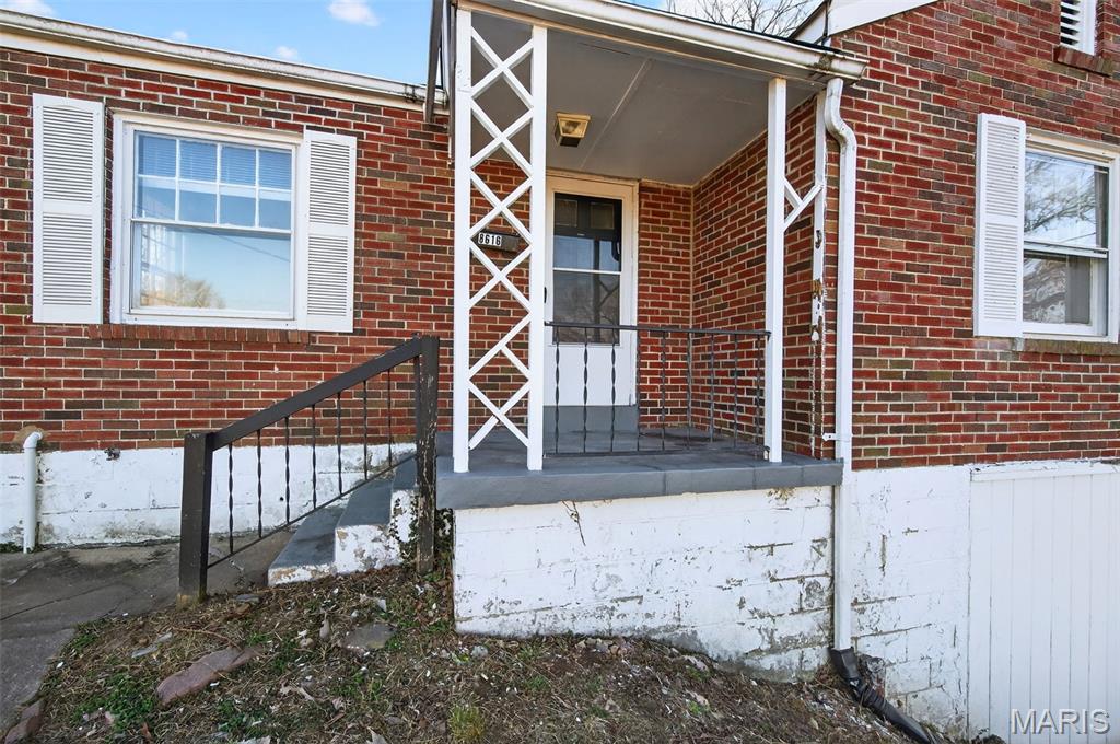 8616 Kendale Drive Property Photo 4