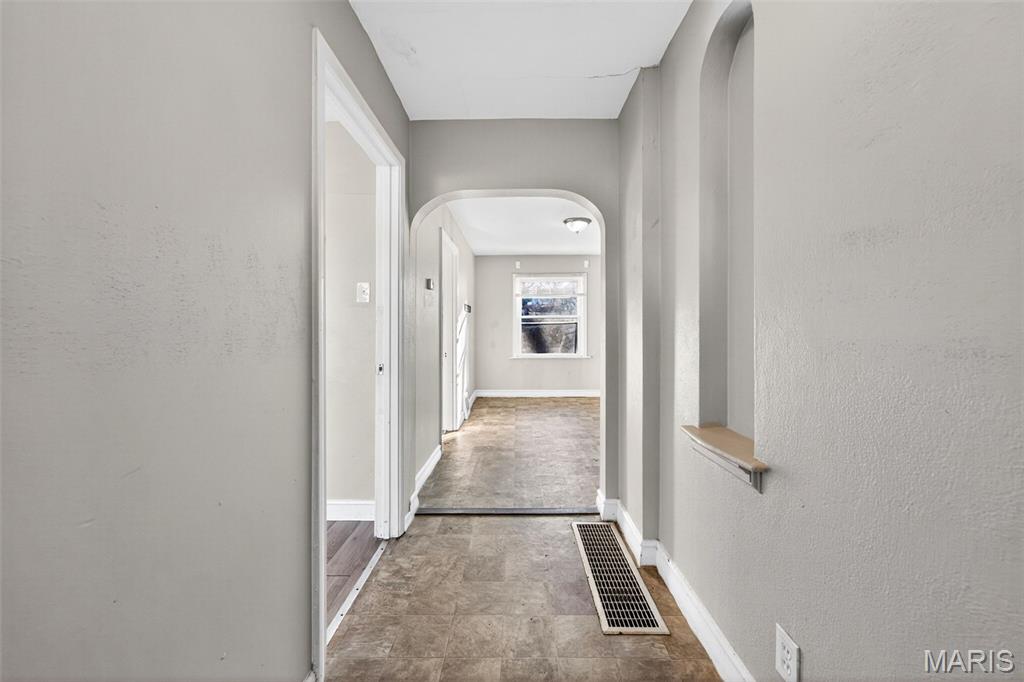 8616 Kendale Drive Property Photo 9