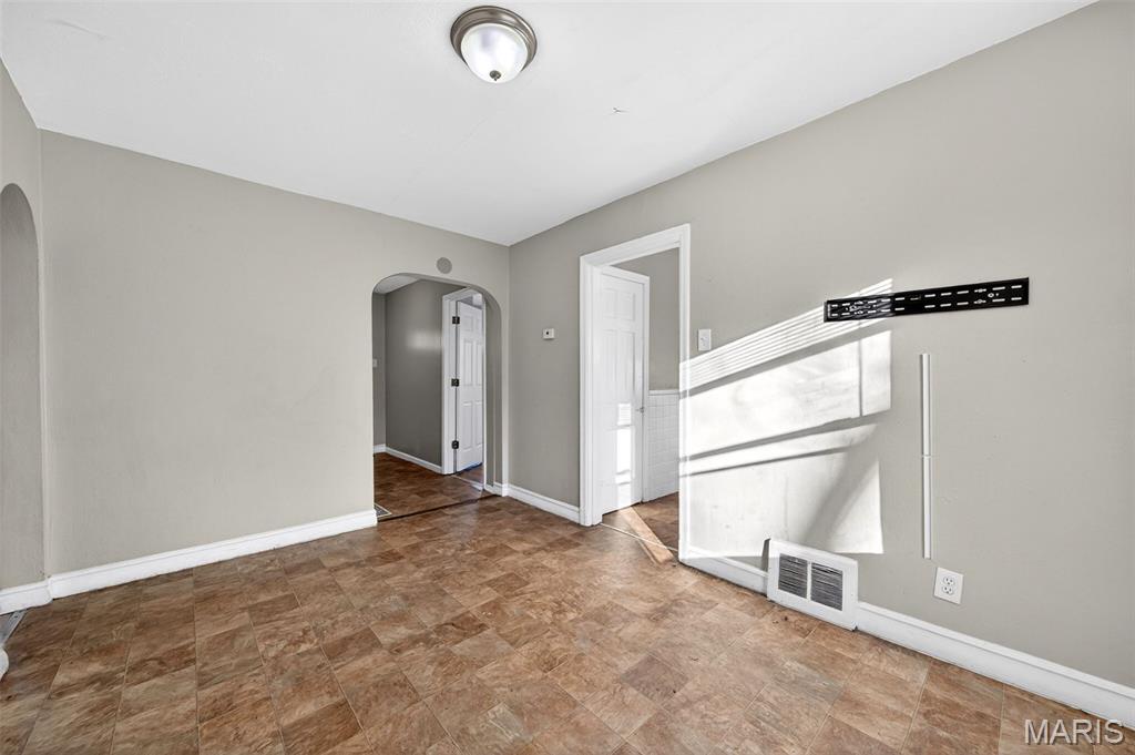 8616 Kendale Drive Property Photo 14