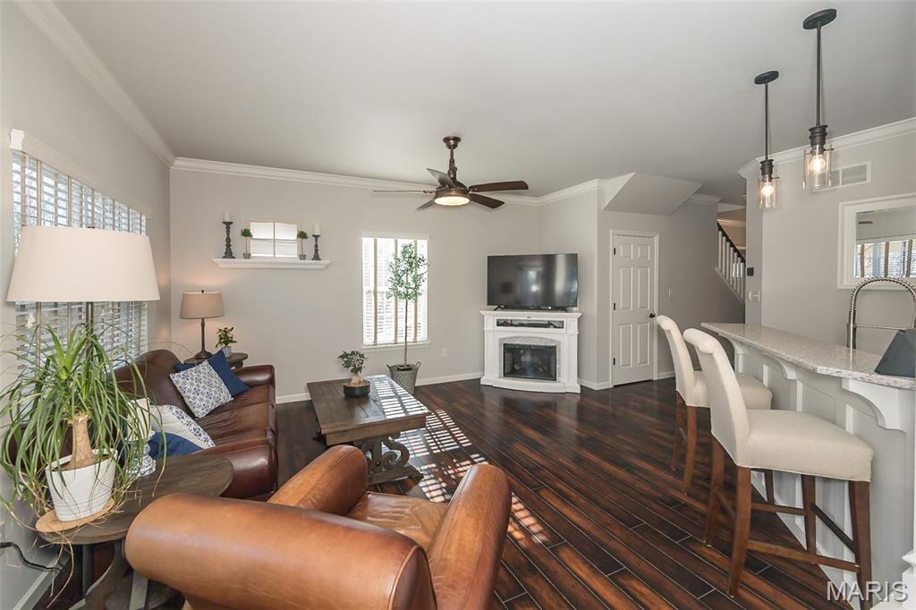 2736 Grover Crossing Drive Property Photo 4