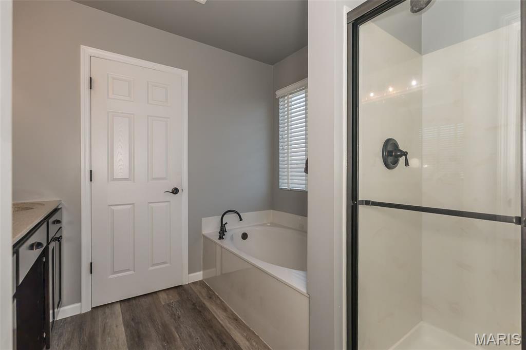 2736 Grover Crossing Drive Property Photo 23