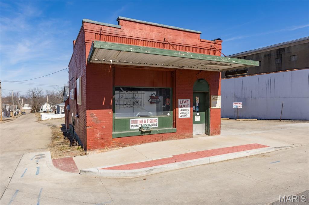 24 W School Street