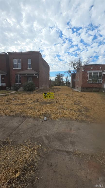 4746 Hammett Place Place