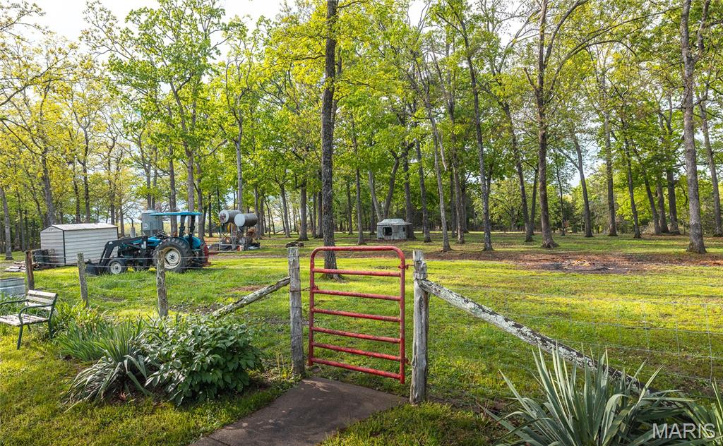 13907 Highway T Property Photo 38