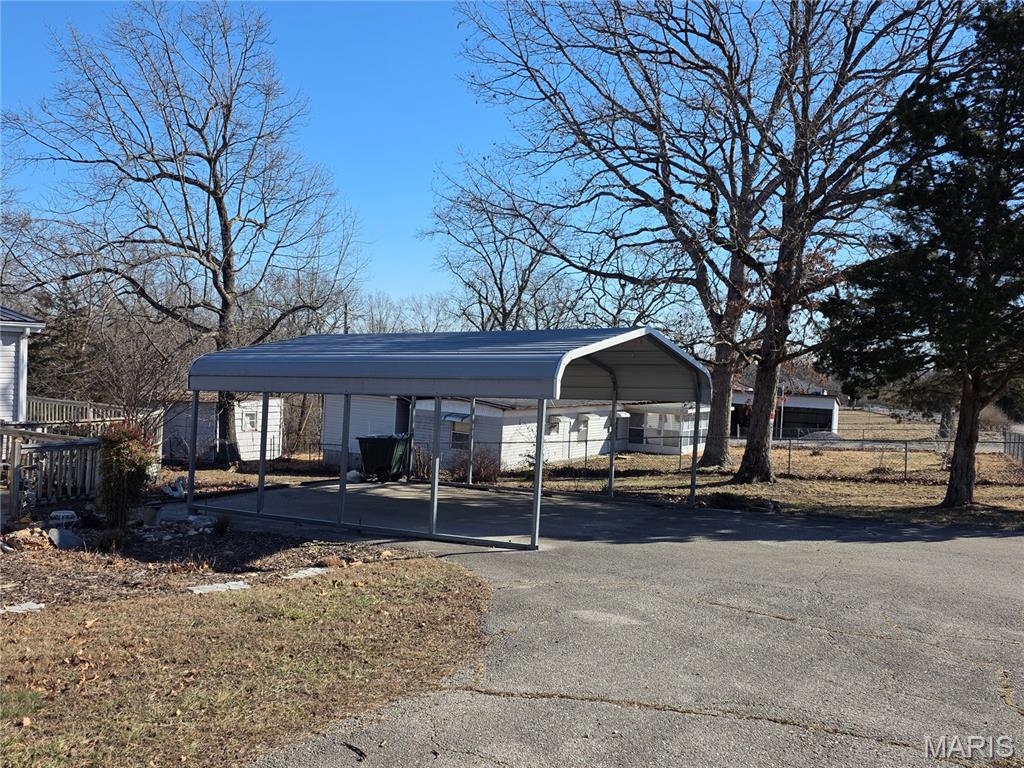 15305 Texas Road Property Photo 2