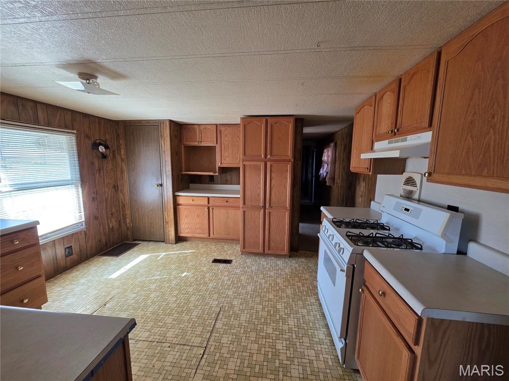 15305 Texas Road Property Photo 38