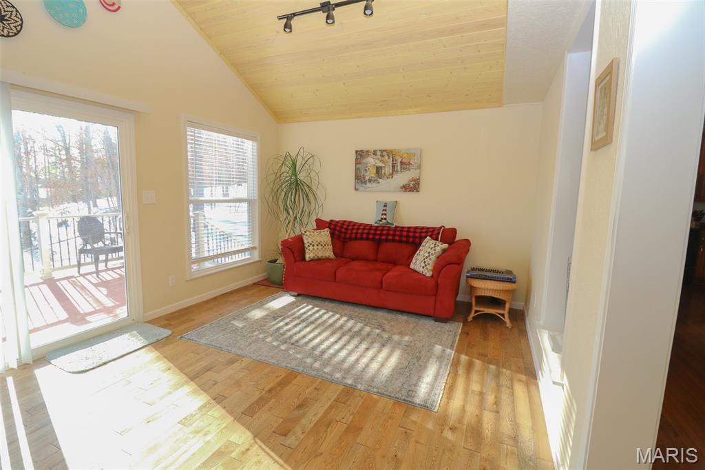 10263 Rosetta Lane Property Photo 5
