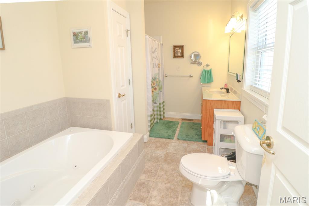10263 Rosetta Lane Property Photo 13
