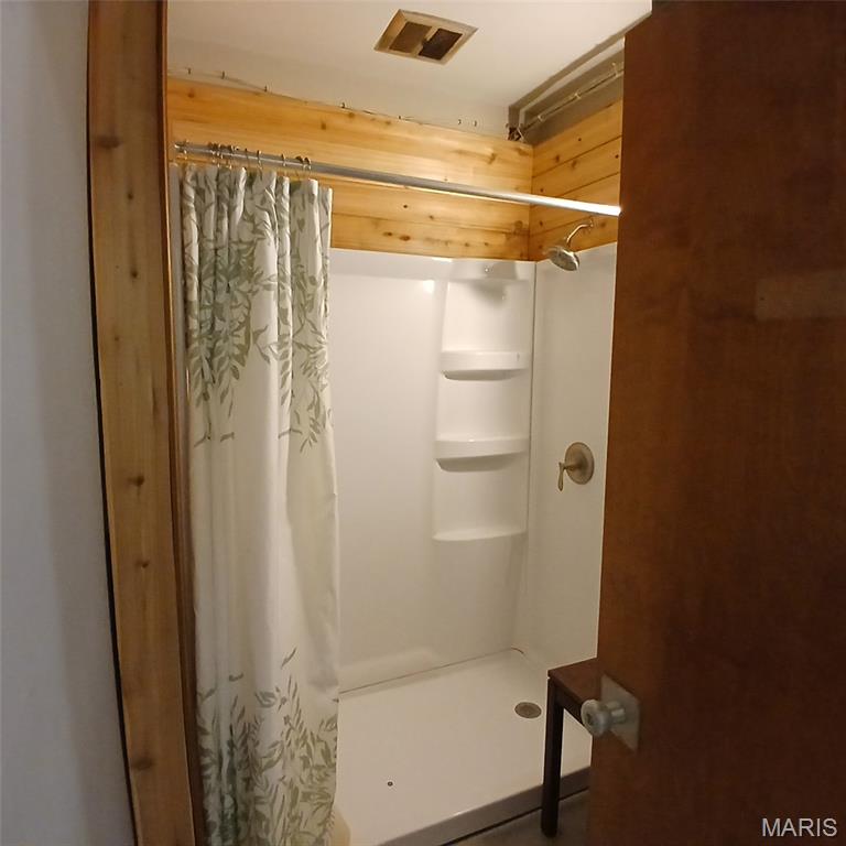 122 N Main Street Property Photo 11