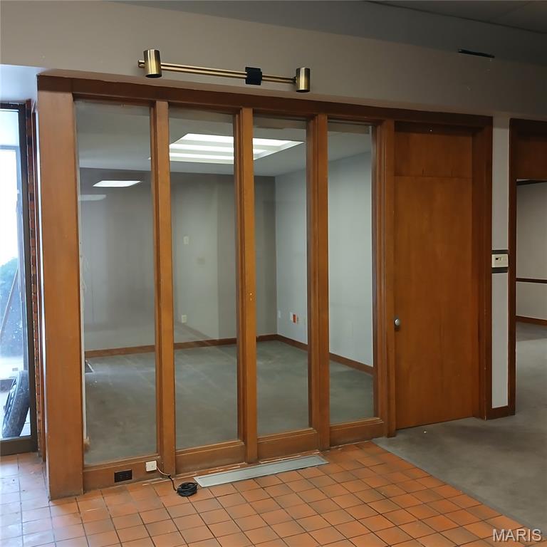122 N Main Street Property Photo 15