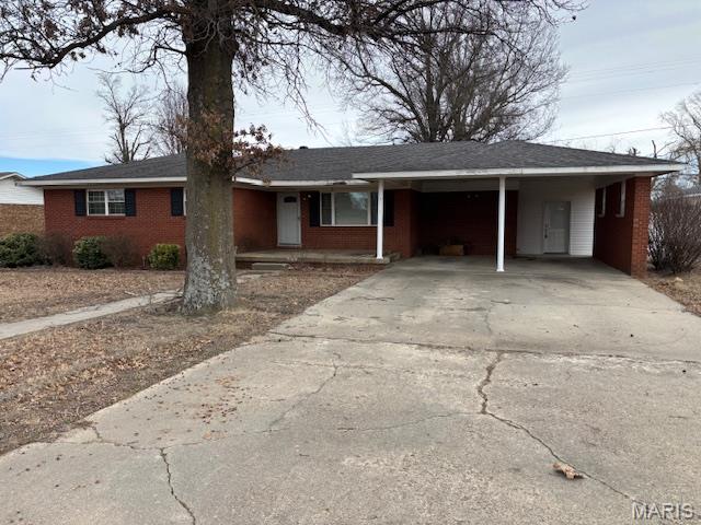 39520 Kent Boulevard Property Photo 1