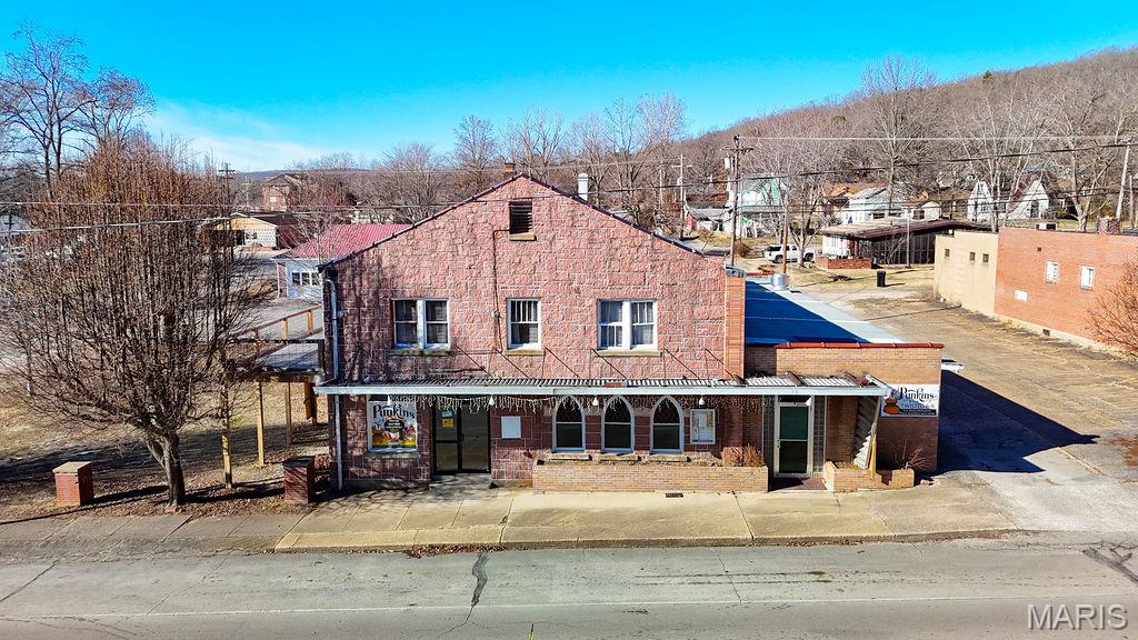 156 S Main Street Property Photo 1