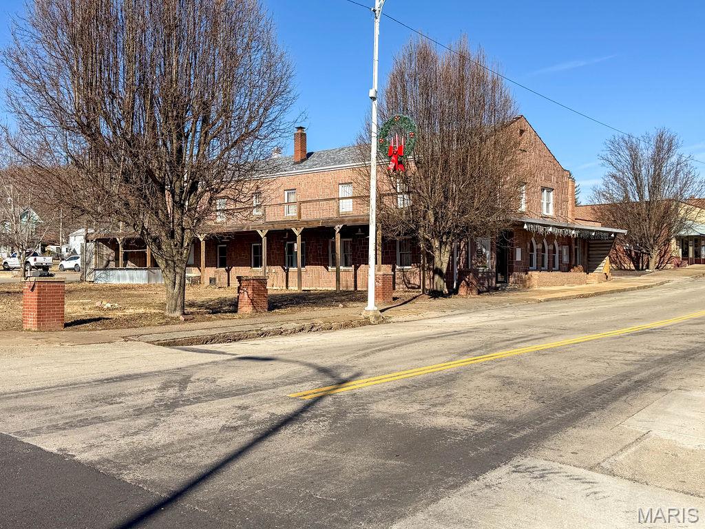 156 S Main Street Property Photo 2