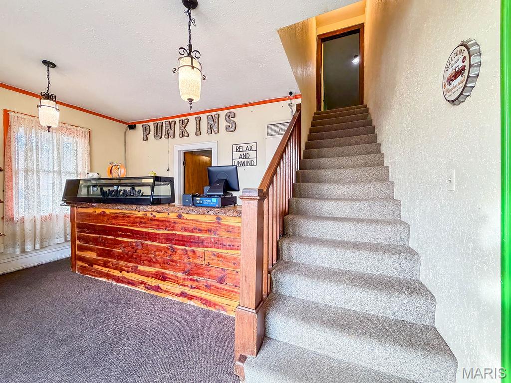 156 S Main Street Property Photo 7