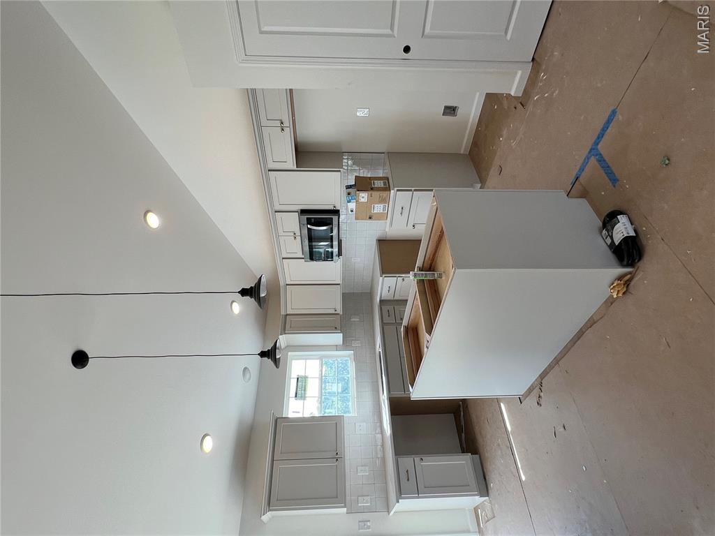 774 Sydney Court Property Photo 2