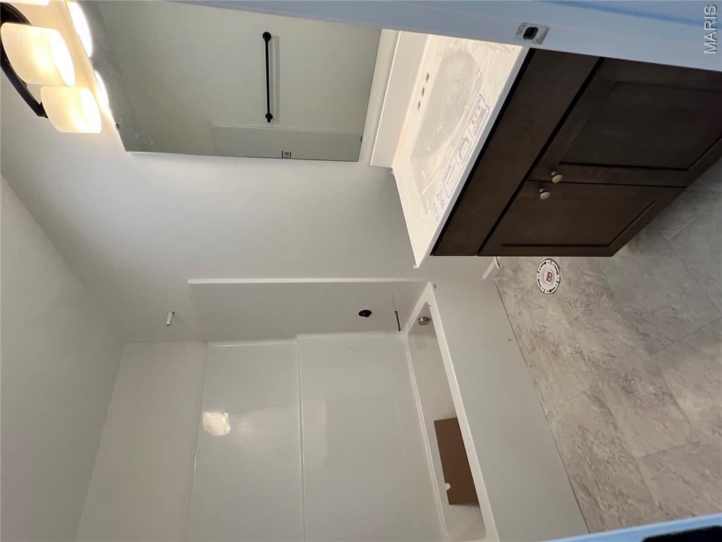 774 Sydney Court Property Photo 6