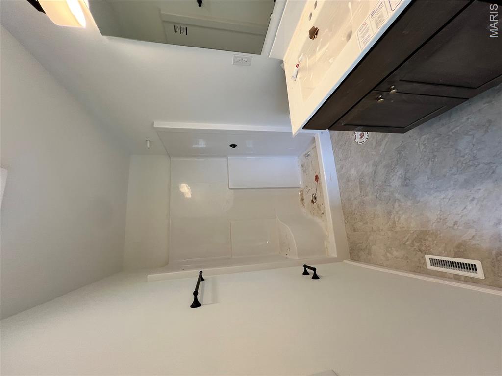 774 Sydney Court Property Photo 11