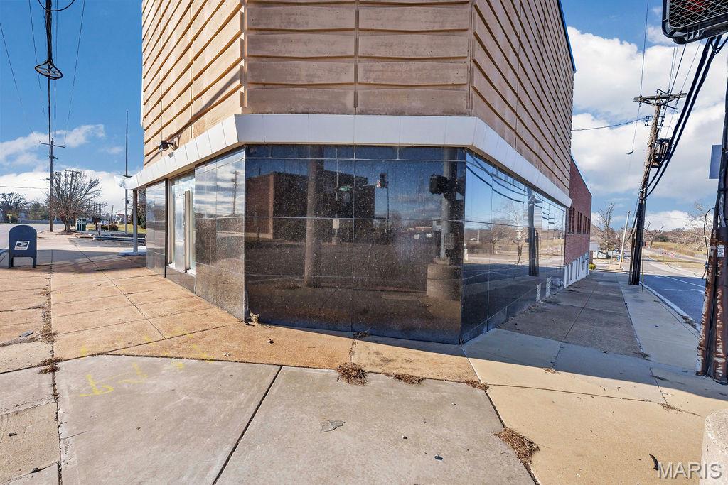 8301 Gravois Road Property Photo 4