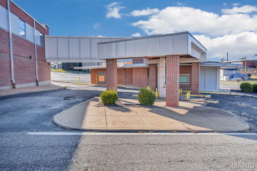 8301 Gravois Road Property Photo 6