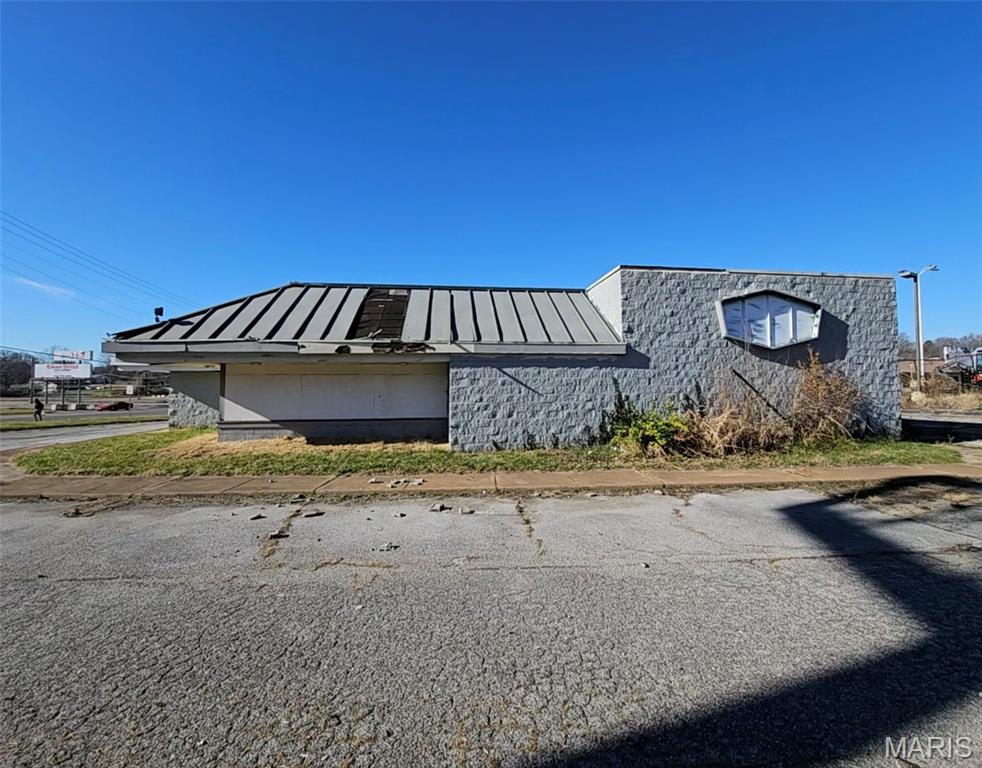 2595 Chambers Road A Property Photo 1