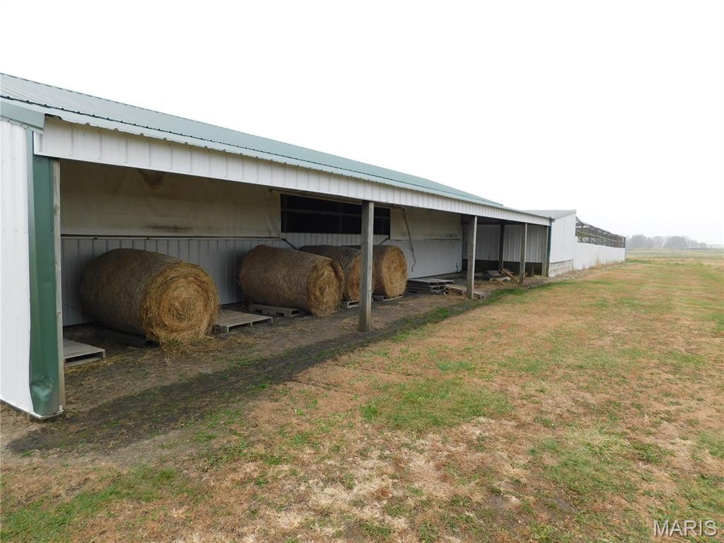 17053 Siloam Avenue Property Photo 33