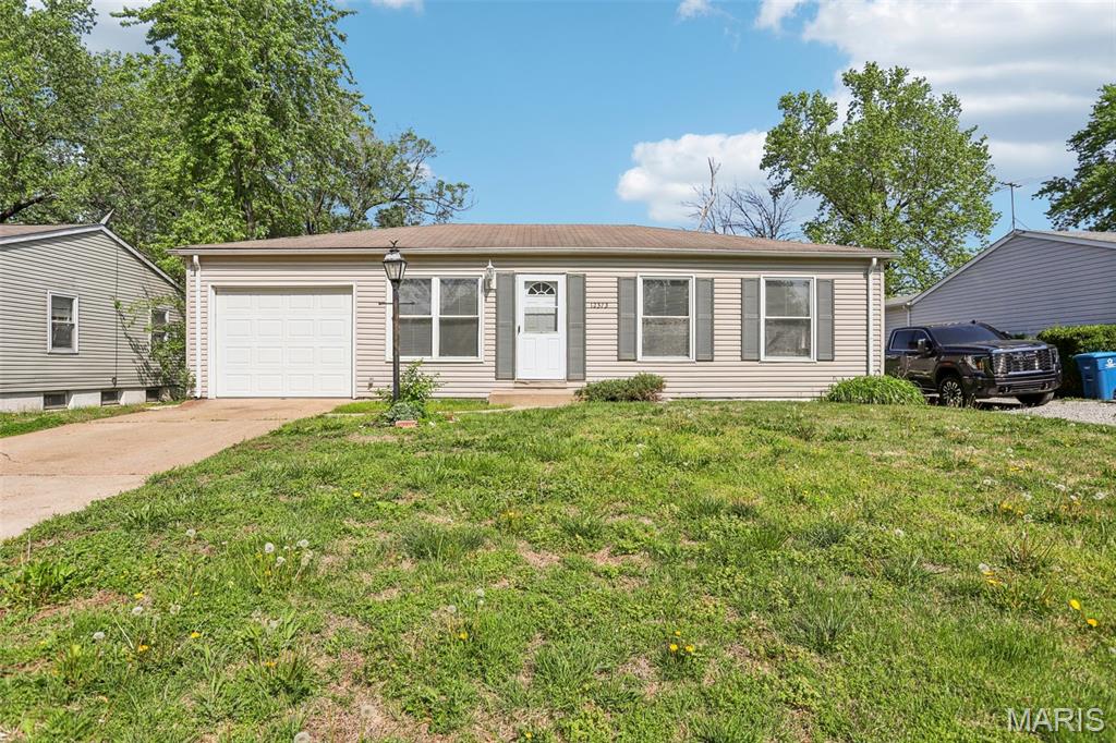 12373 Santa Maria Drive Property Photo 1