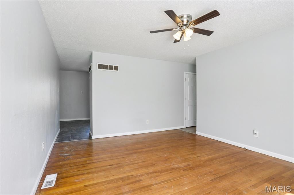 12373 Santa Maria Drive Property Photo 4