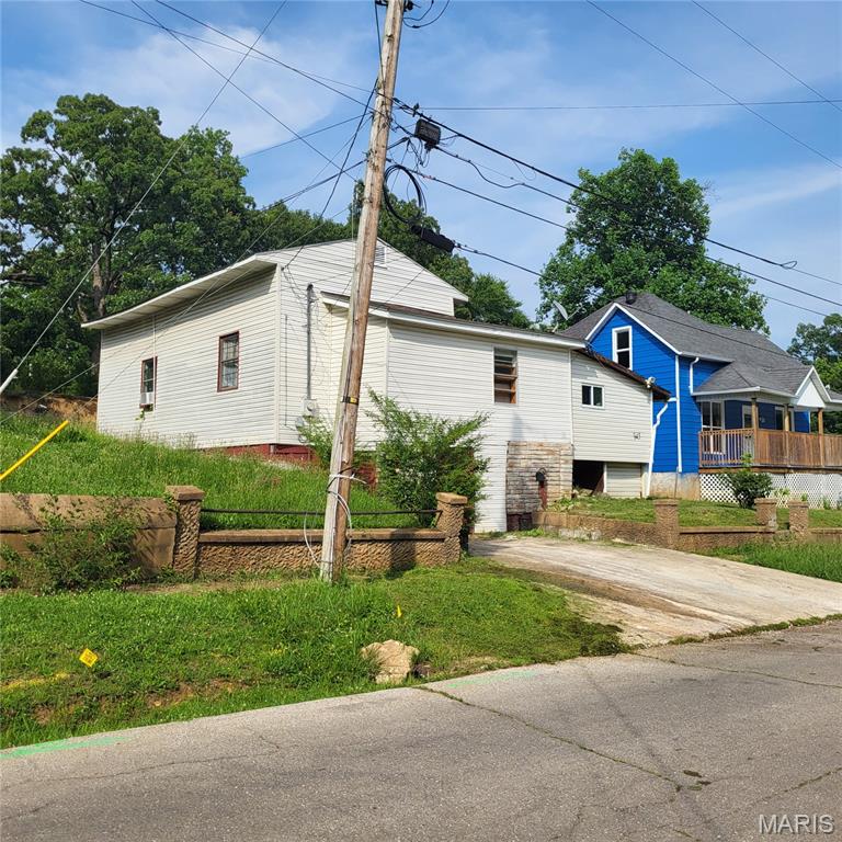 945 Cedar Street Property Photo 1