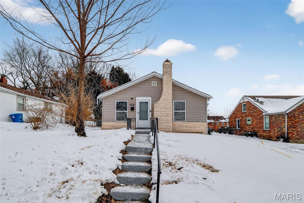 308 Superior Drive Property Photo 1