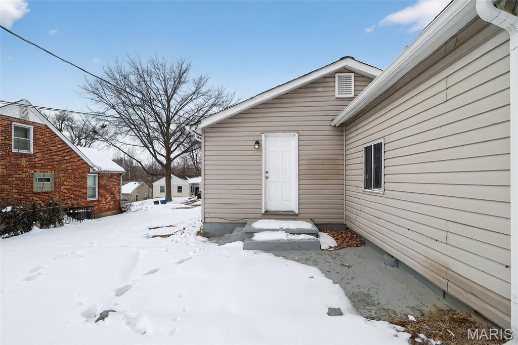 308 Superior Drive Property Photo 5
