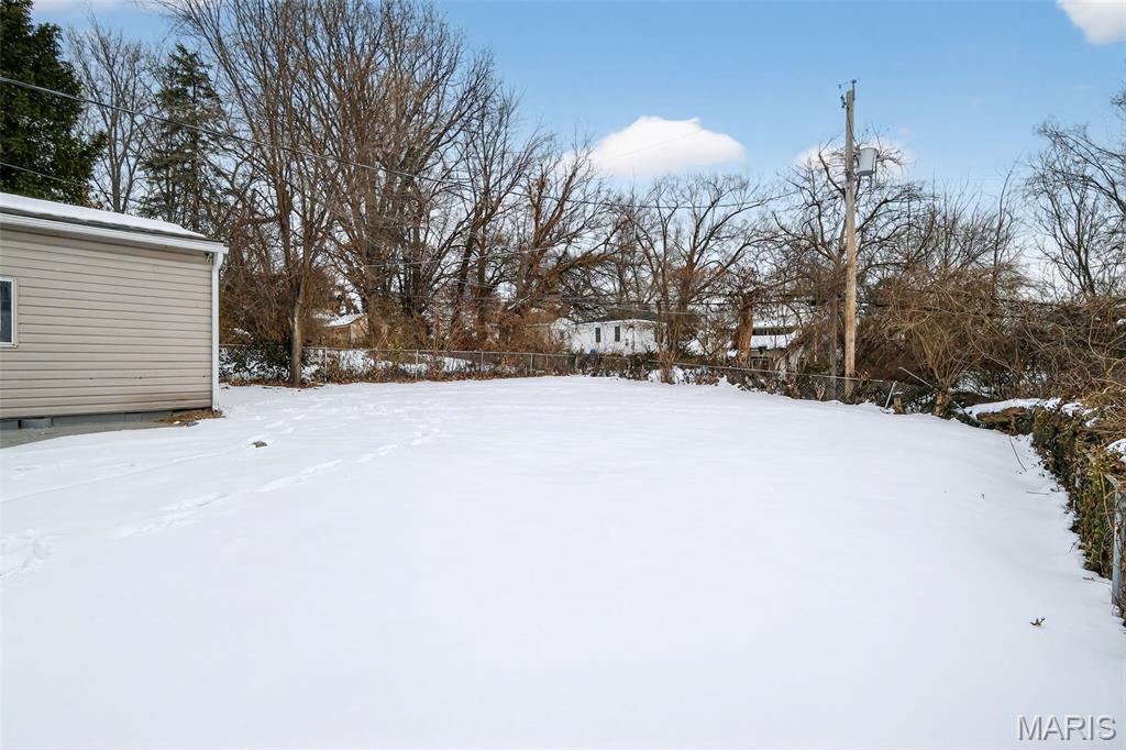 308 Superior Drive Property Photo 8