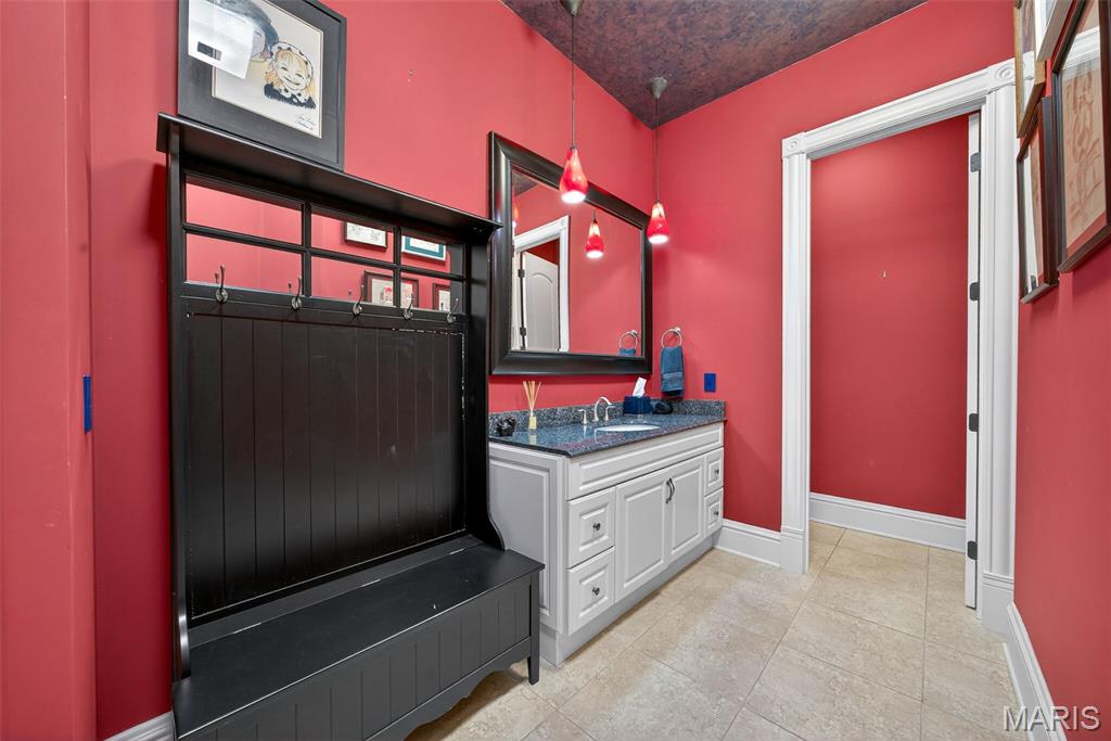 27499 Franklin Road Property Photo 66