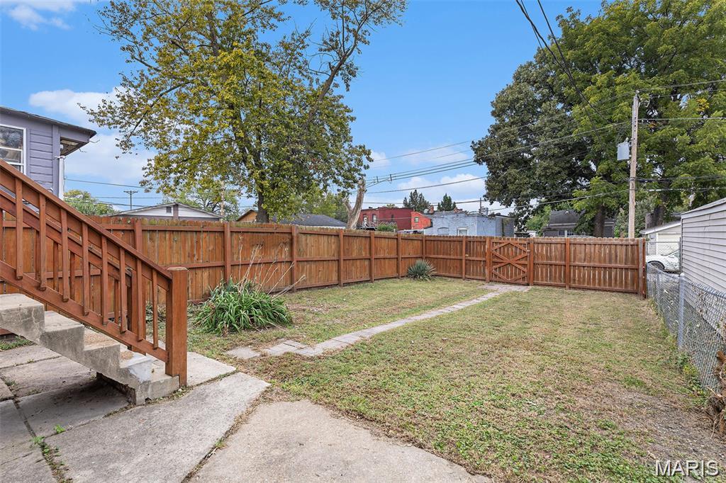 7915 S Broadway Property Photo 9
