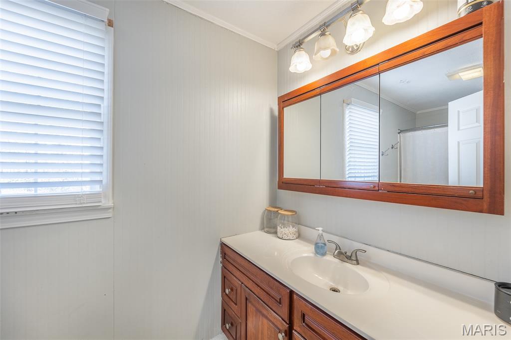 16747 Chalk Bluff Trail Property Photo 28