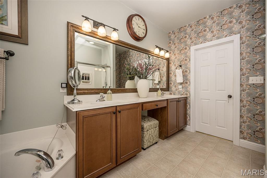 233 Fox Haven Drive Property Photo 30