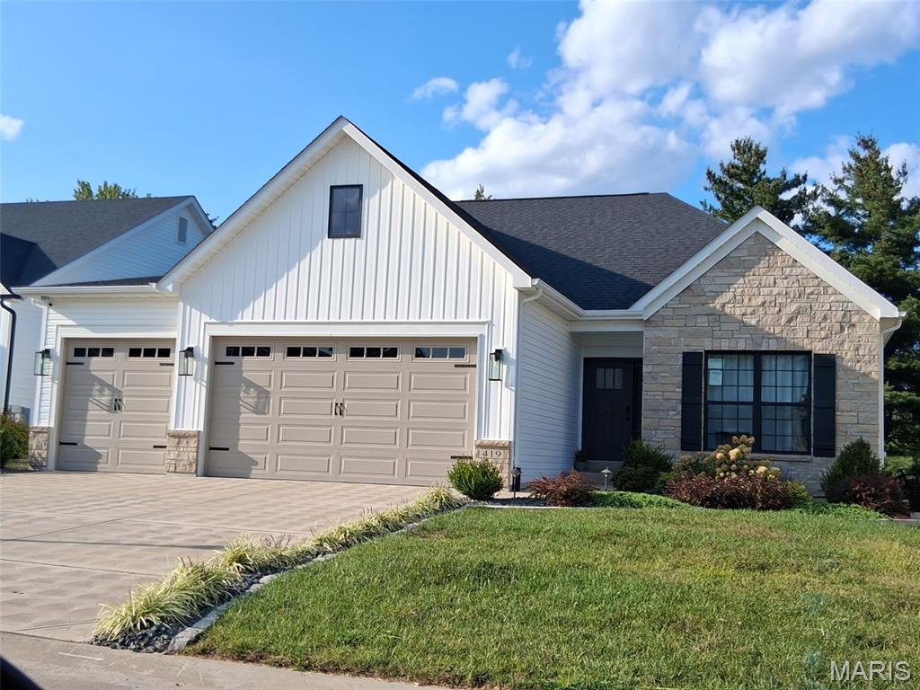 2201 Principia Drive Property Photo 1