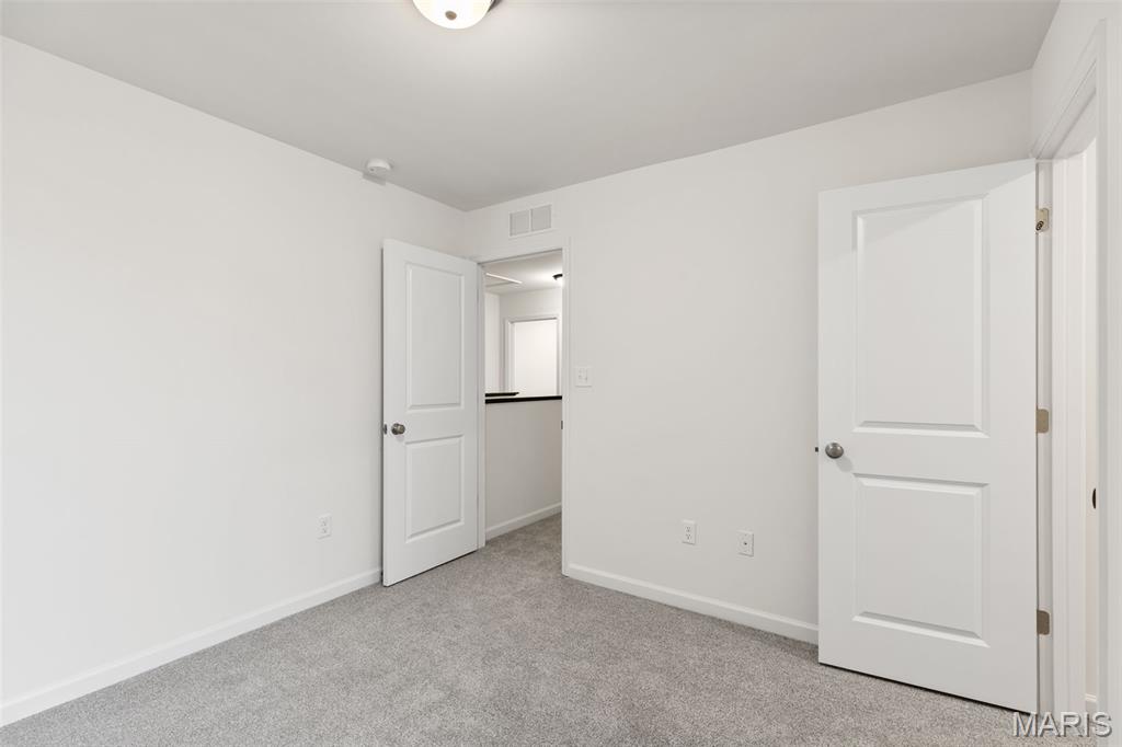 37 Fairmount Grove Drive Property Photo 2