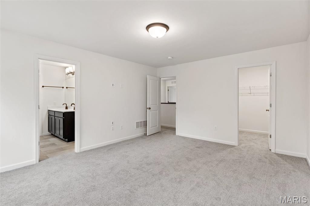 37 Fairmount Grove Drive Property Photo 11