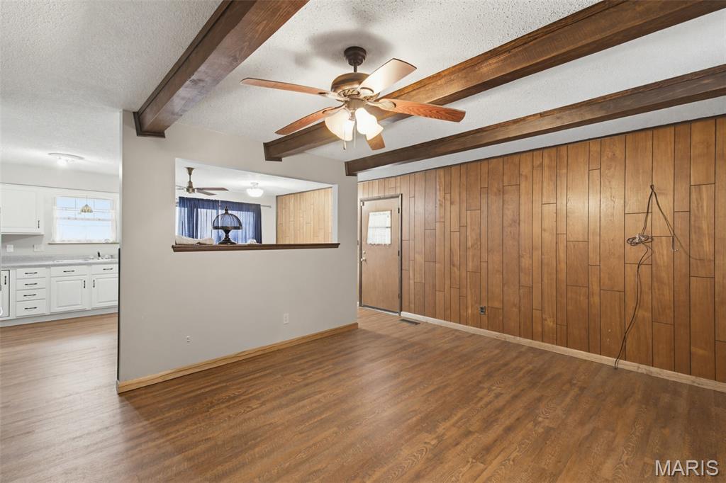 1004 Barton Road Property Photo 5