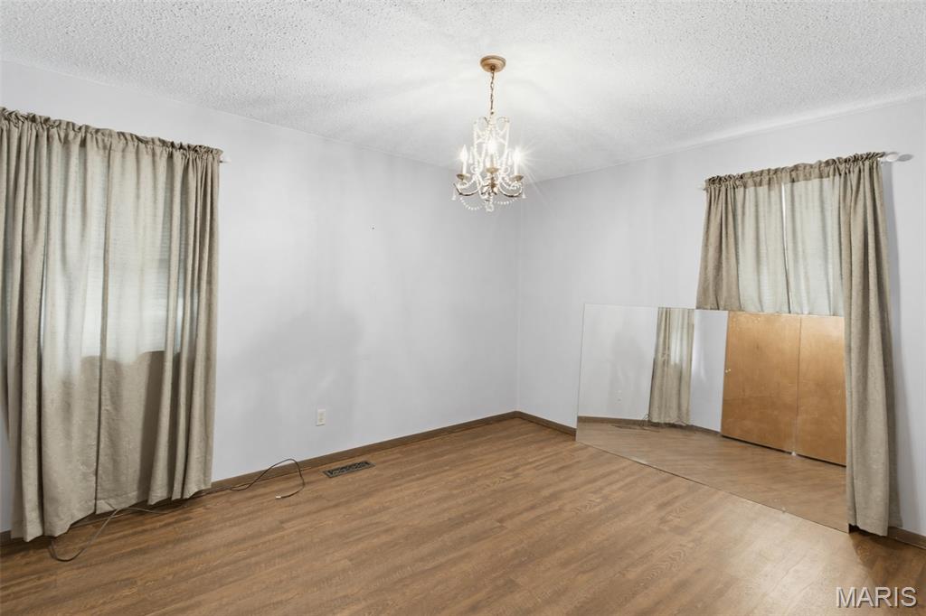 1004 Barton Road Property Photo 12