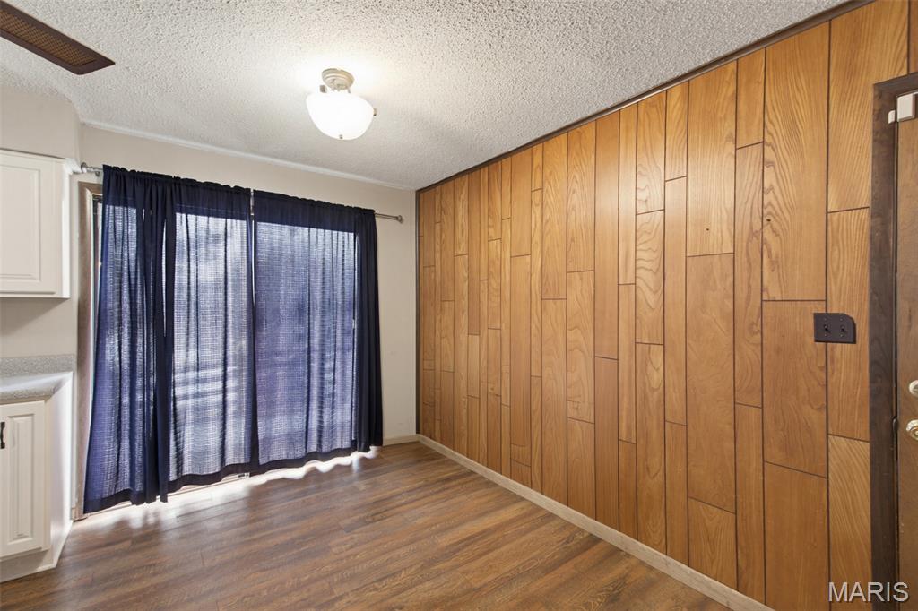 1004 Barton Road Property Photo 17