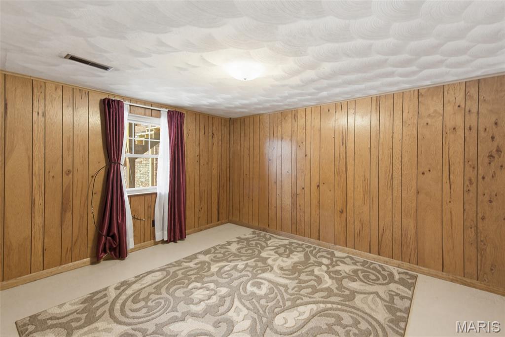 1004 Barton Road Property Photo 22