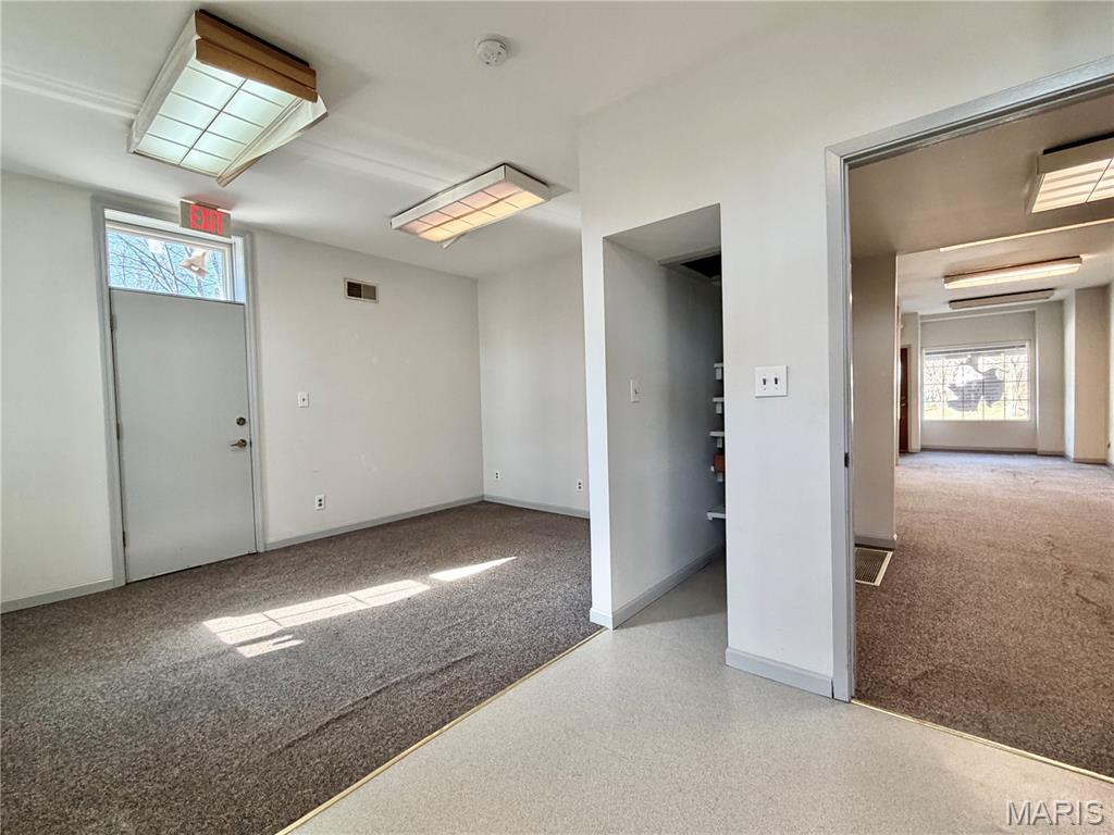 3544 Oxford Property Photo 13