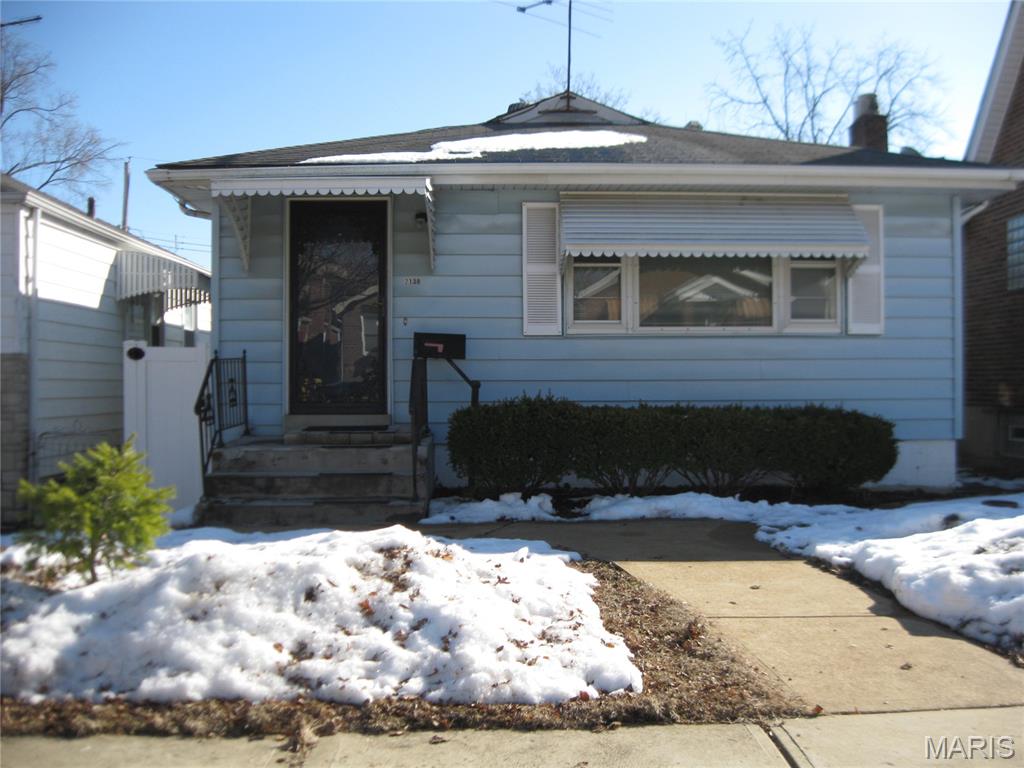 2138 Knox Avenue Property Photo 1