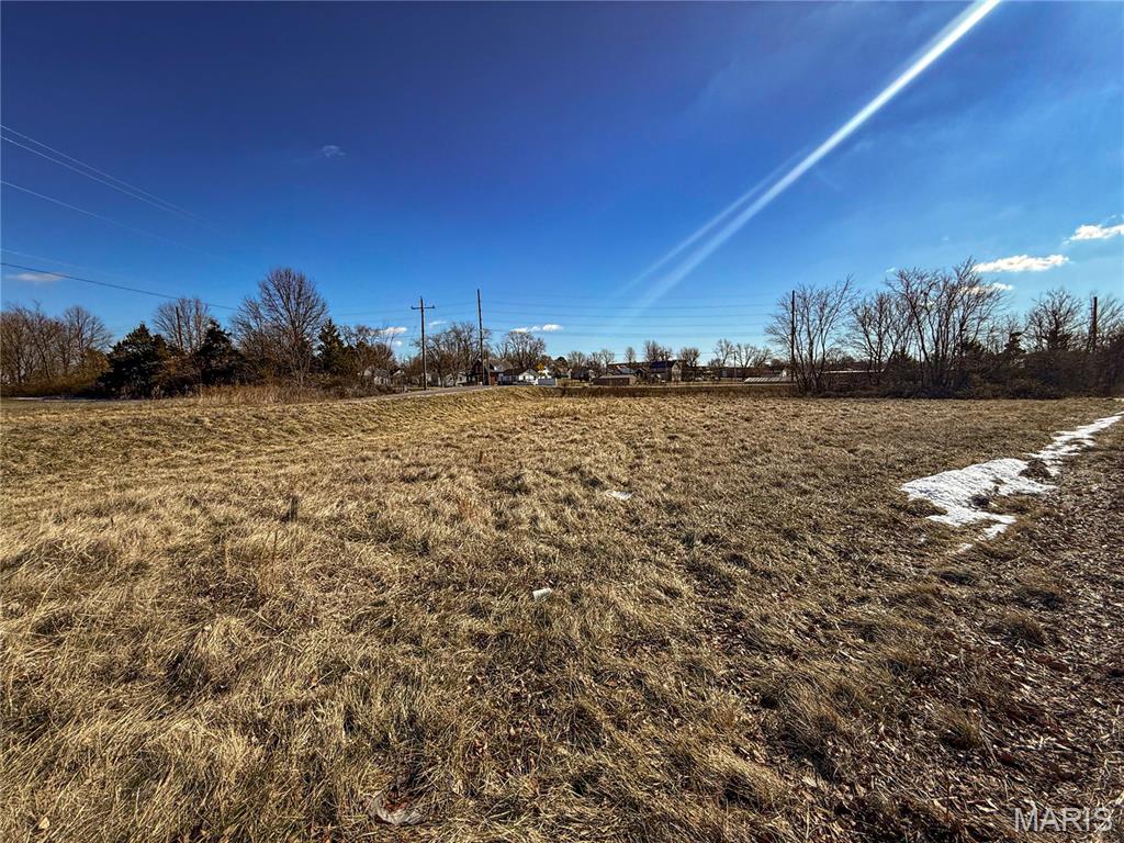 1000 W Link Street Property Photo 1