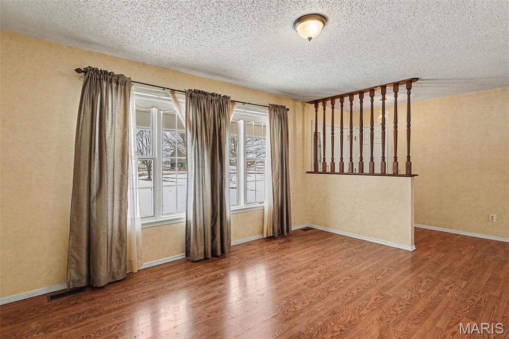 5520 Highway T Property Photo 11