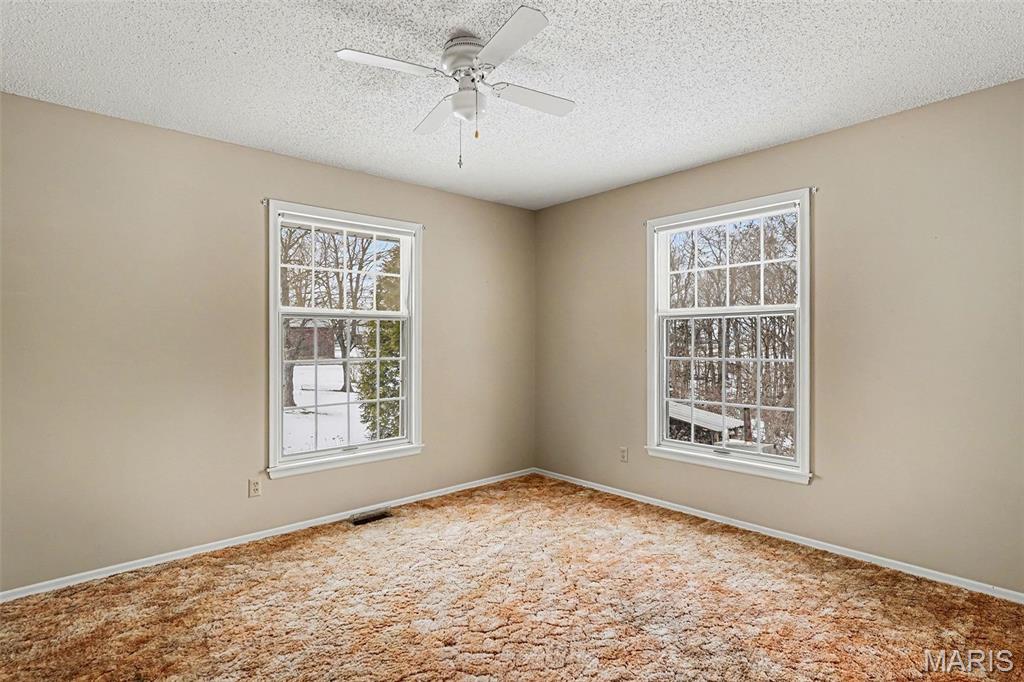5520 Highway T Property Photo 22
