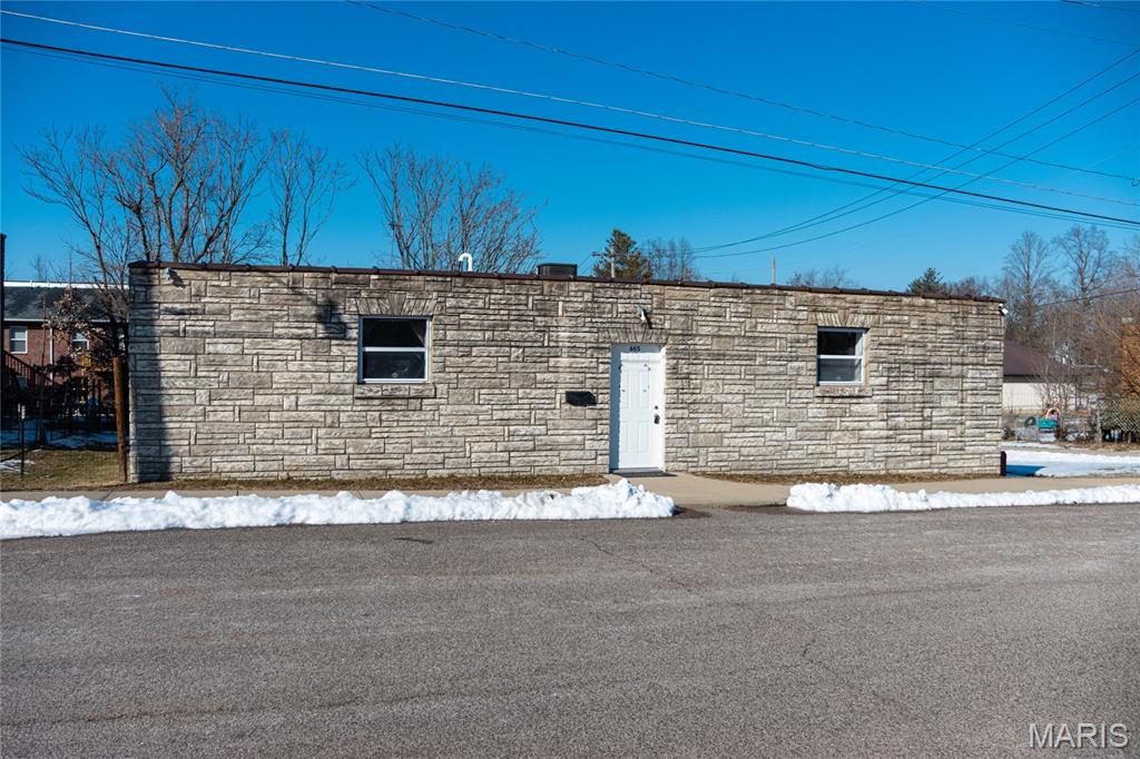 605 E Main Avenue Property Photo 1