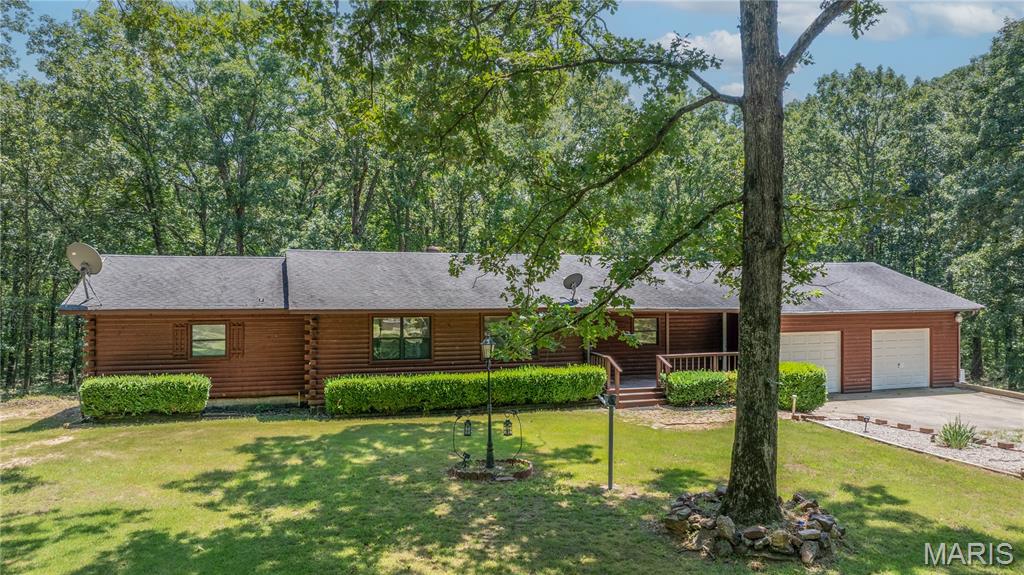 211 Whispering Hills Lane Property Photo 1