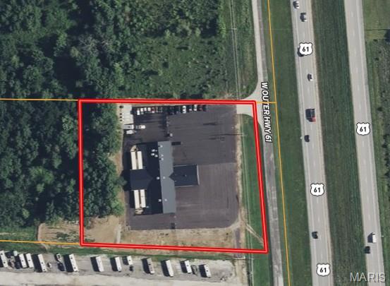 1834 W Outer Highway 61 Property Photo 3